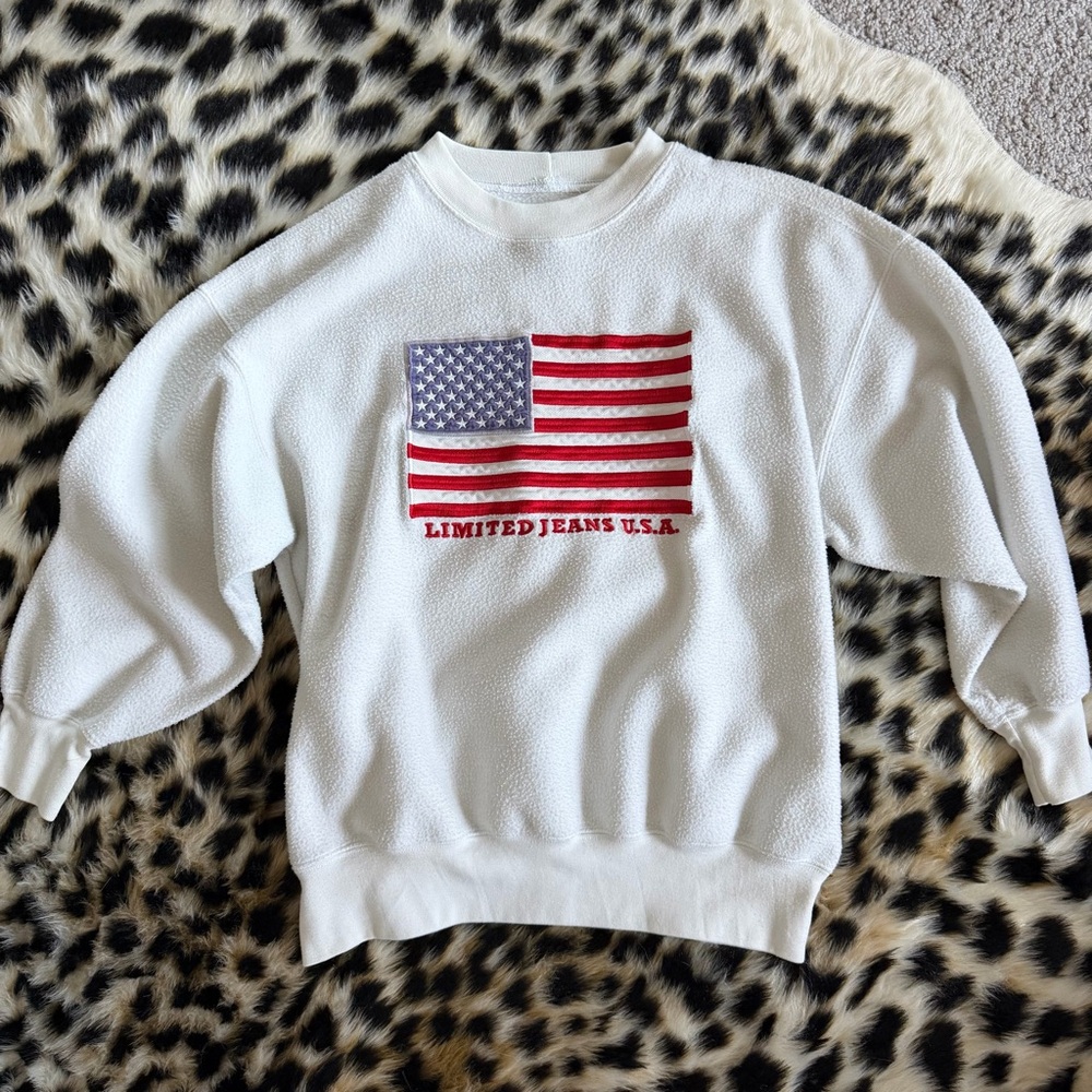 Sweatshirt with American Flag Design